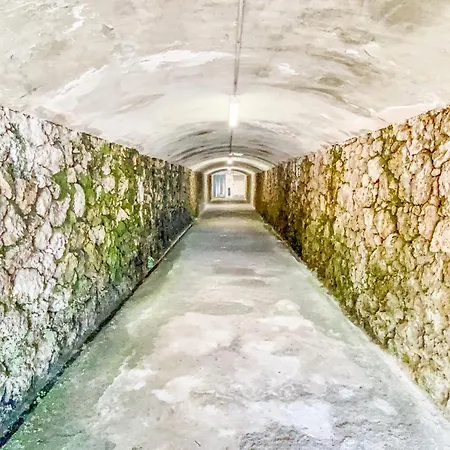 The White Rock Private Access To The *