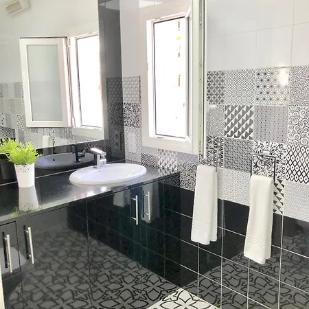 The White Rock Private Access To The * Torremolinos