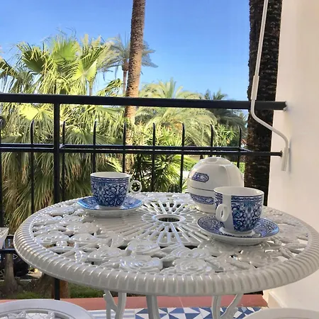 The White Rock Private Access To The Apartment