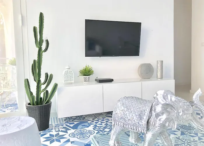 The White Rock Private Access To The * Torremolinos