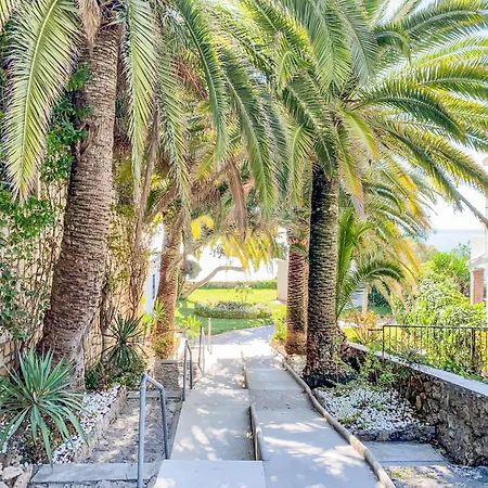 The White Rock Private Access To The Torremolinos