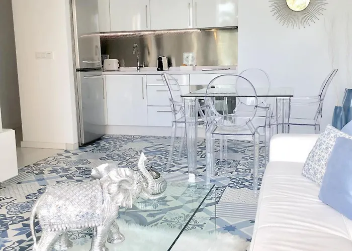 The White Rock Private Access To The