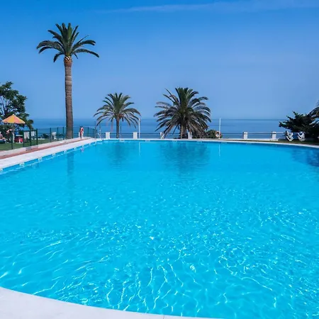Апартаменти The White Rock Private Access To The