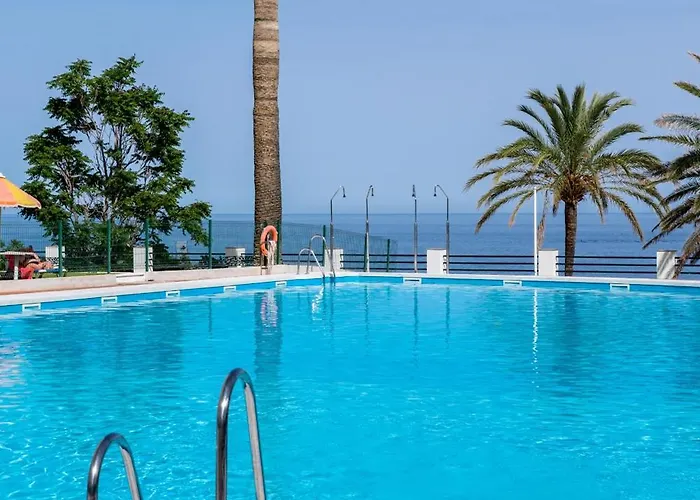 The White Rock Private Access To The *